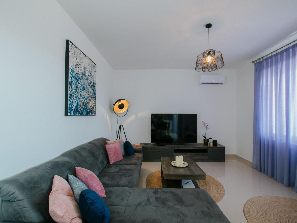 Luxury Apartment Di Трогір Екстер'єр фото