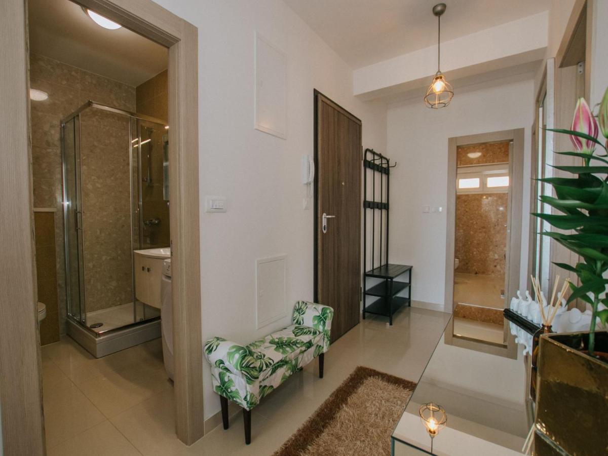 Luxury Apartment Di Трогір Екстер'єр фото