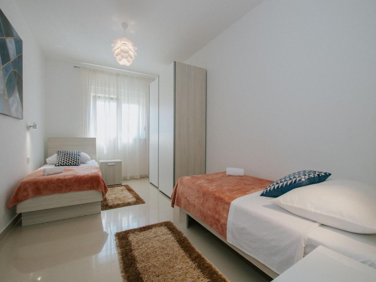 Luxury Apartment Di Трогір Екстер'єр фото